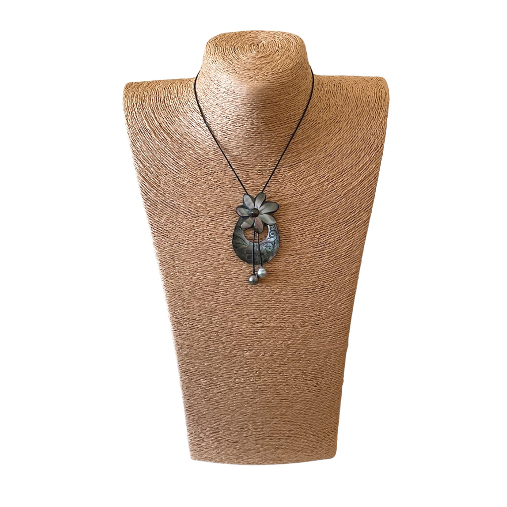 Tahitian Local Vahine Pendant