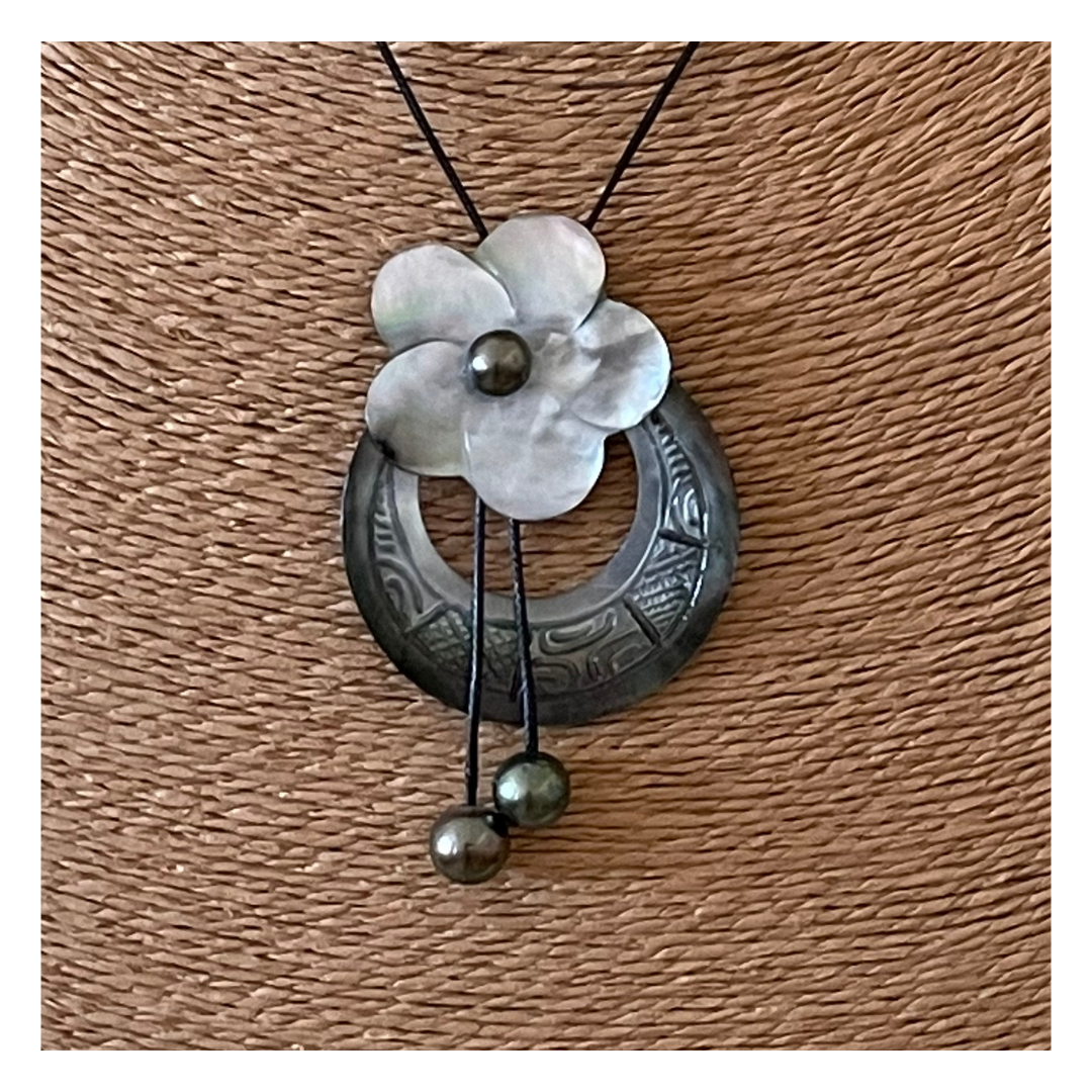 Tahitian Local Pendant -Plumeria