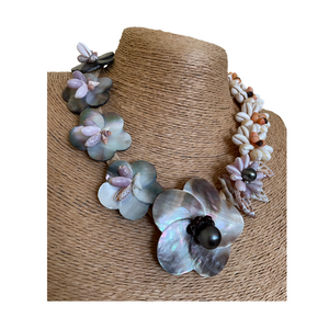 Tahito Shell Necklace