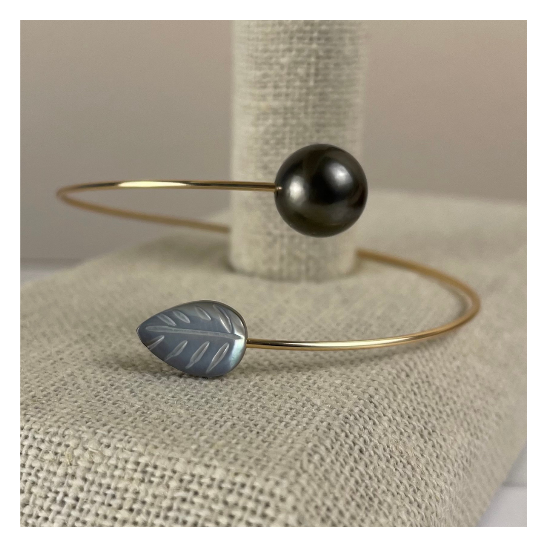 Tahitian Pearl Wire Bracelet