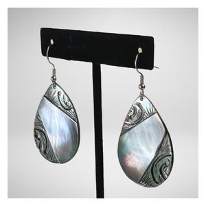 Motu Mother of Pearl Earrings